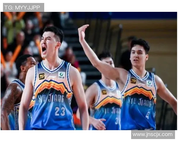 深入探讨上海篮球队的技术特点与战术创新分析 深入探讨上海篮球队的技术特点与战术创新分析