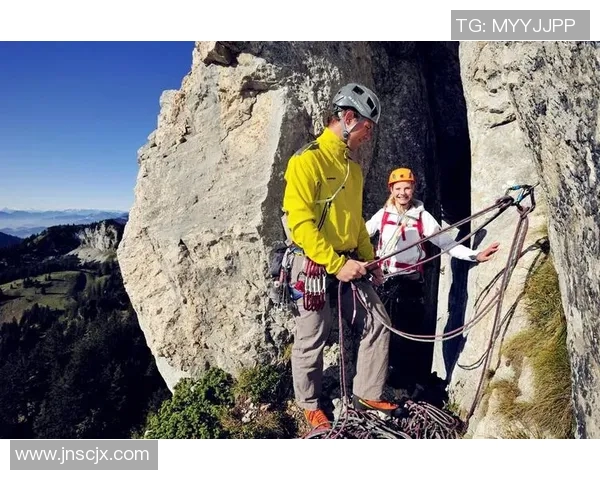 西安攀岩队区域防守分析及其在运动攀岩中的成效探讨 西安攀岩队区域防守分析及其在运动攀岩中的成效探讨